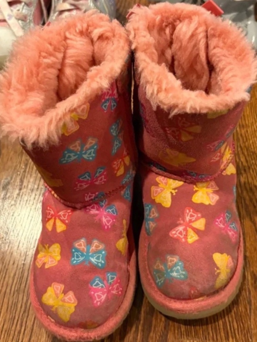 Ugg boots girls size 10